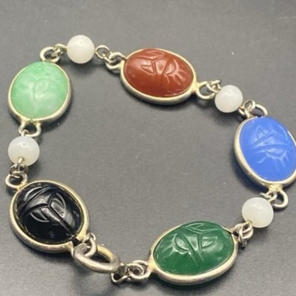 Vintage Egyptian Revival Multi Color Glass Scarab Bracelet Gold Tone 1940s-50s - Picture 9 of 10